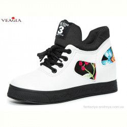 Сникерсы Veagia-ADA 700-2